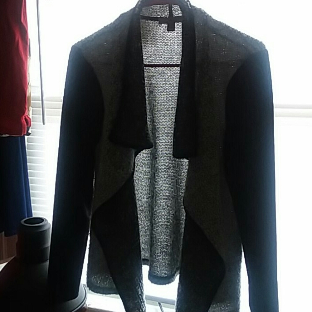 Cozy Roz & Ani sweater - Picture 2 of 8